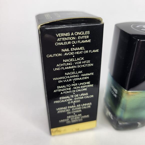 Chanel Le Vernis Nail Colour "Peridot" Duochrome Holo 531 Nail Polish - Picture 10 of 14